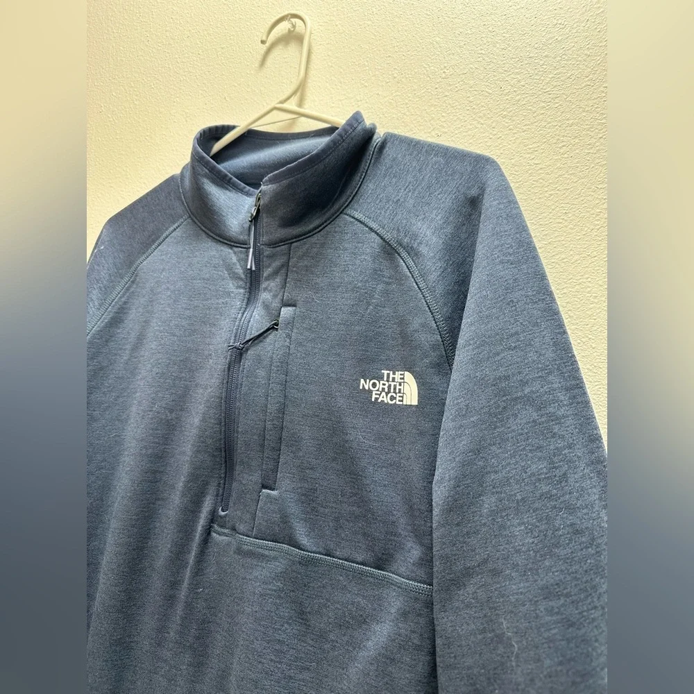 Men’s Northface half zip